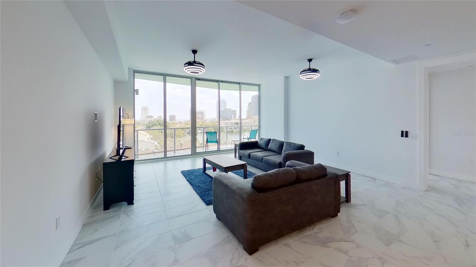 REFLECTION ST PETE - Residential Lease