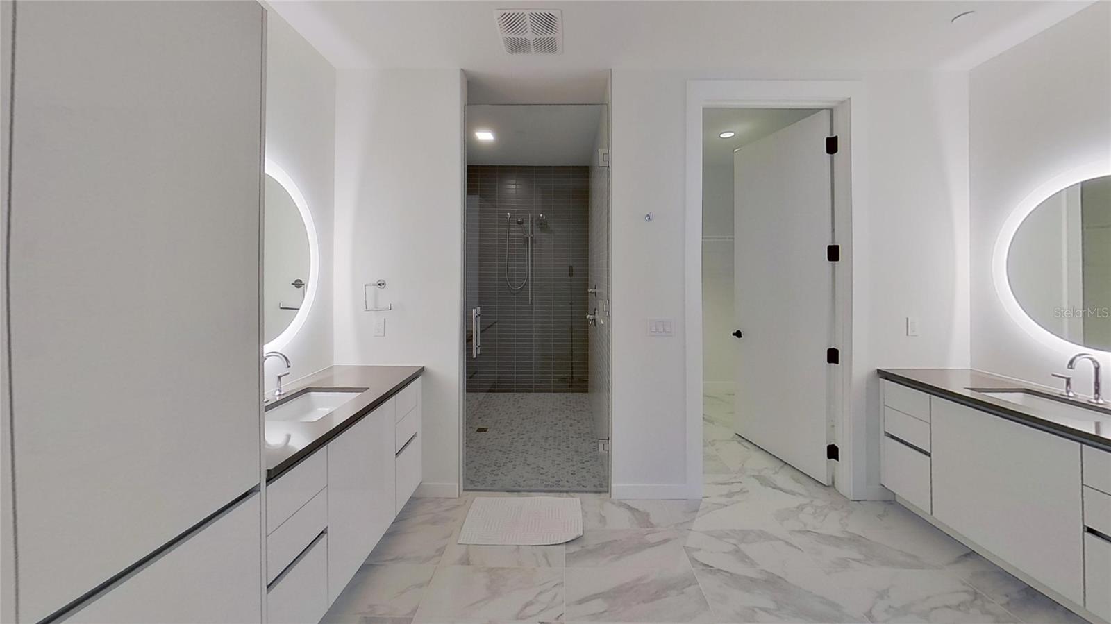 REFLECTION ST PETE - Residential Lease