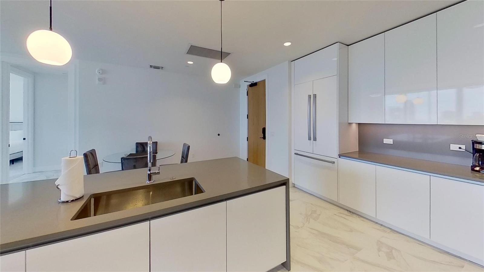 REFLECTION ST PETE - Residential Lease