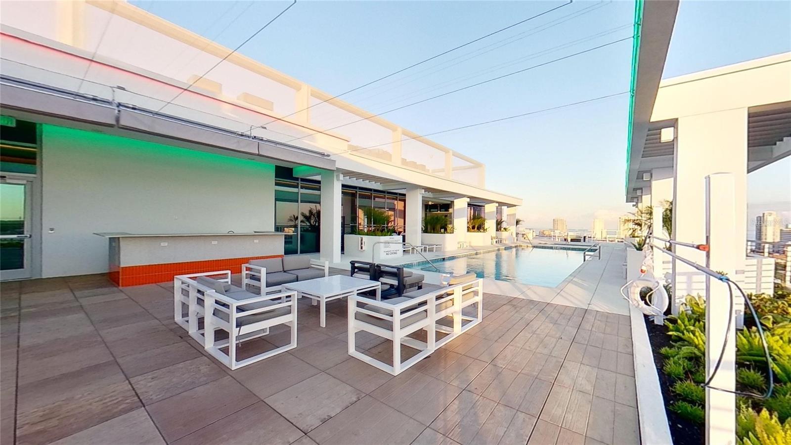 REFLECTION ST PETE - Residential Lease