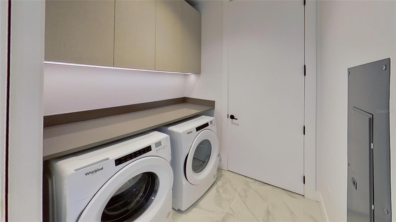 REFLECTION ST PETE - Residential Lease