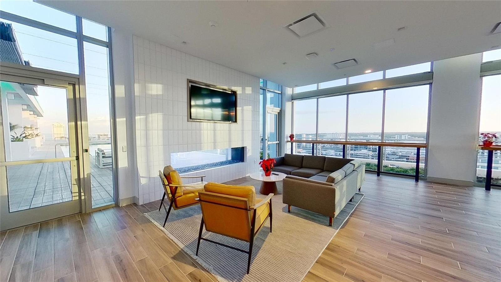 REFLECTION ST PETE - Residential Lease