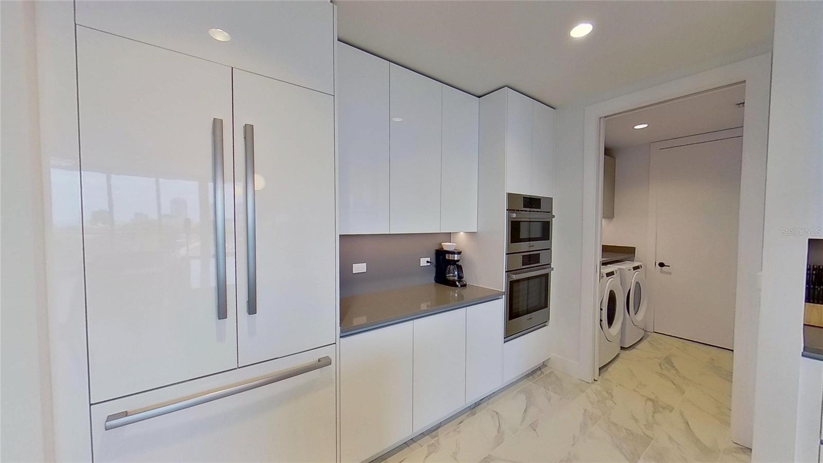 REFLECTION ST PETE - Residential Lease