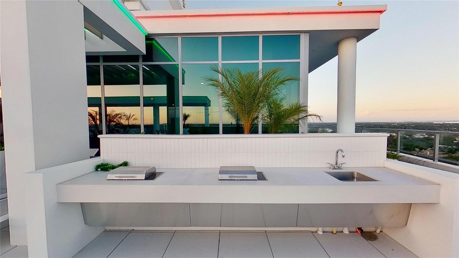 REFLECTION ST PETE - Residential Lease