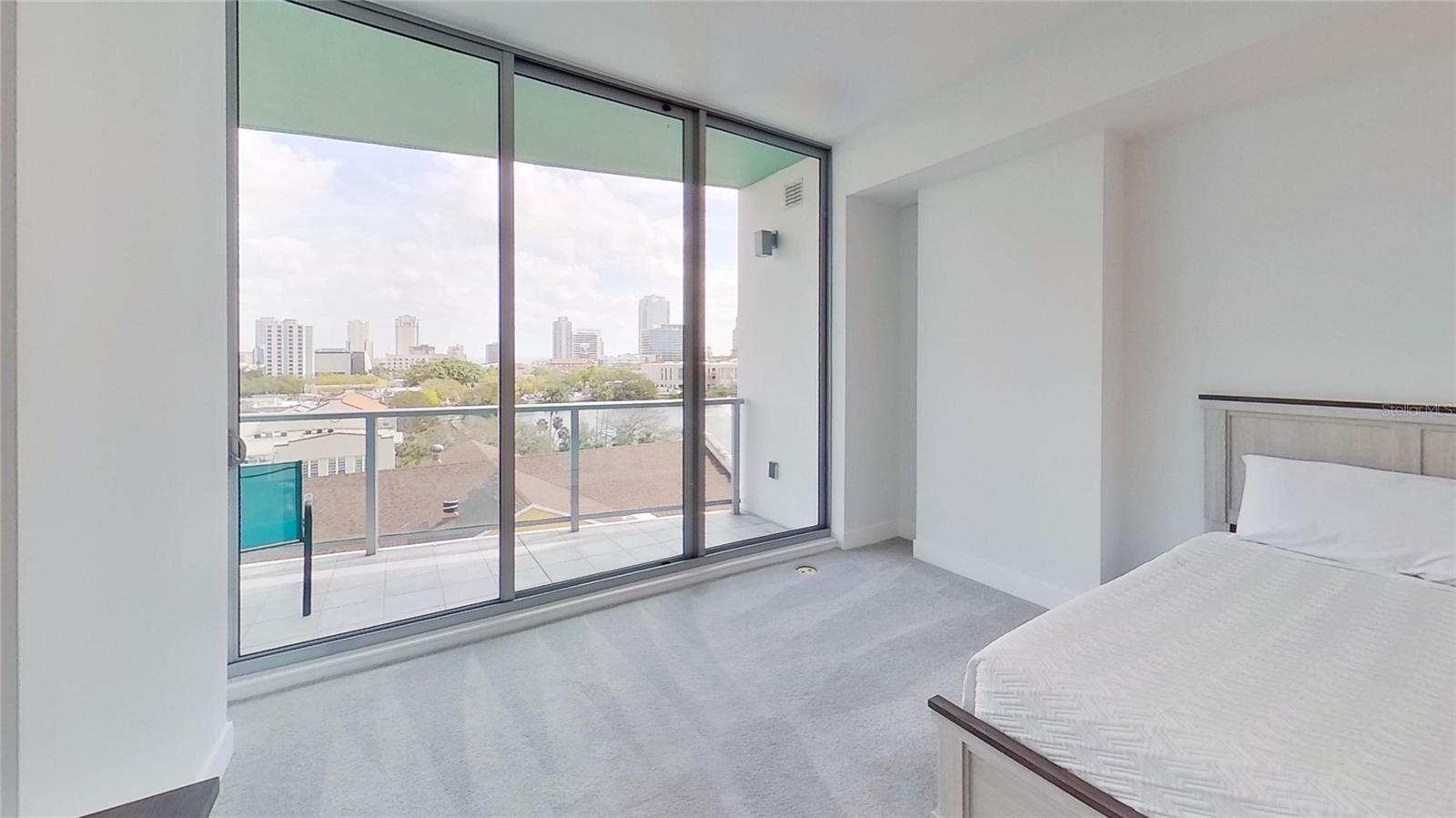 REFLECTION ST PETE - Residential Lease