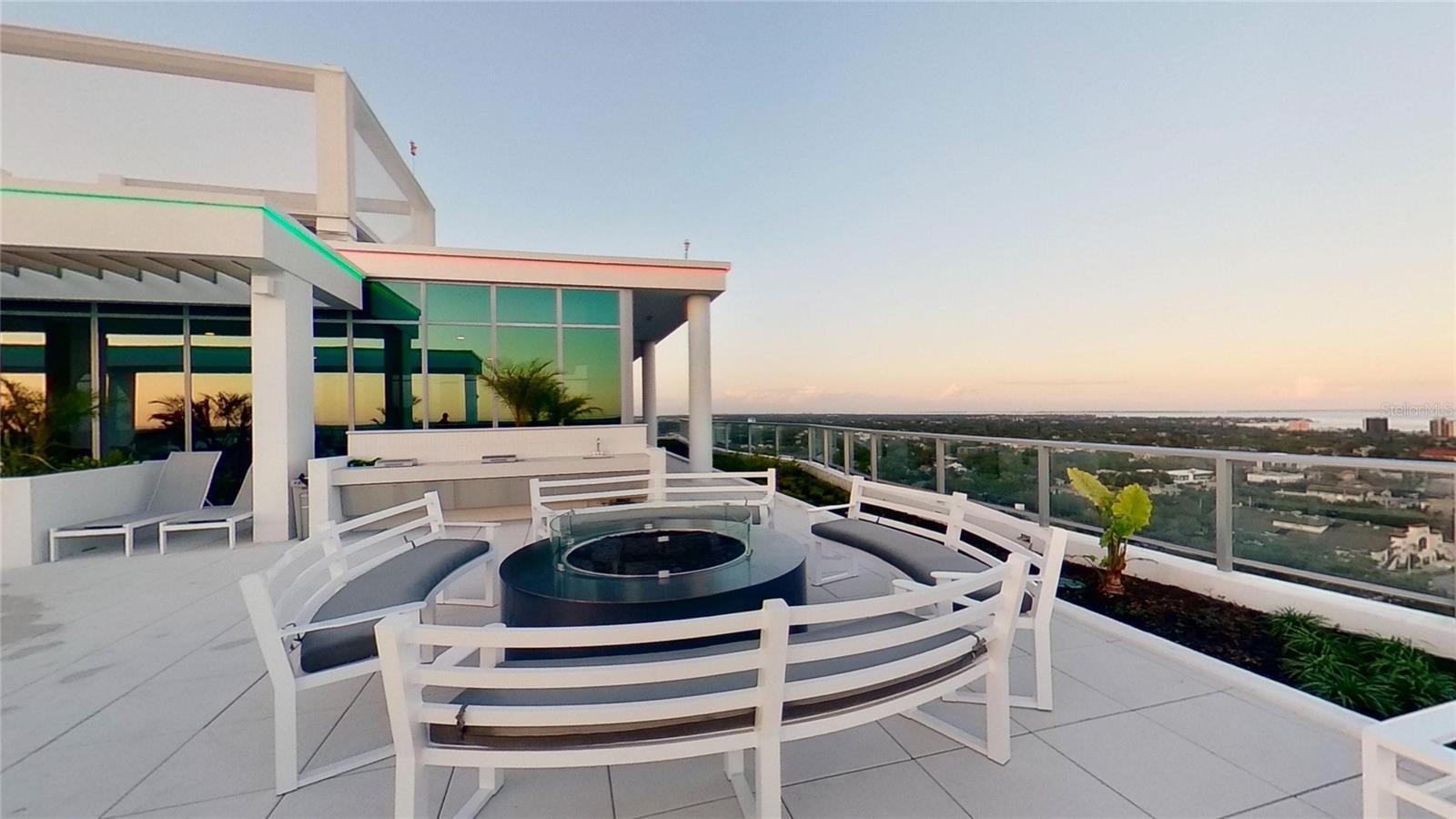 REFLECTION ST PETE - Residential Lease