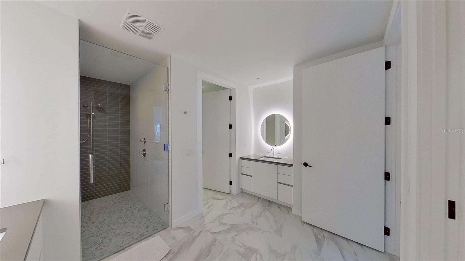 REFLECTION ST PETE - Residential Lease