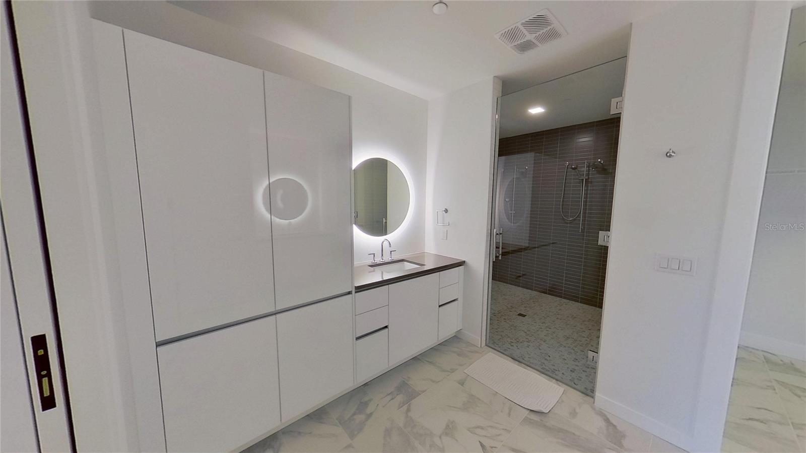 REFLECTION ST PETE - Residential Lease