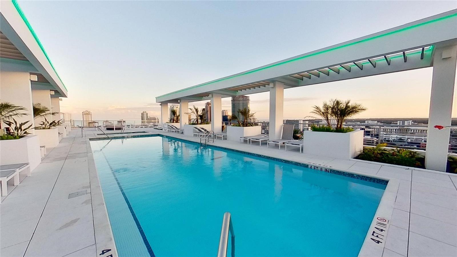 REFLECTION ST PETE - Residential Lease