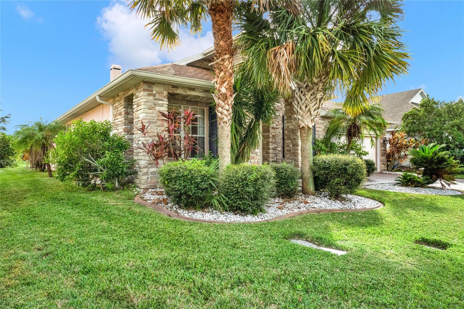 2108 DRIVE WAY