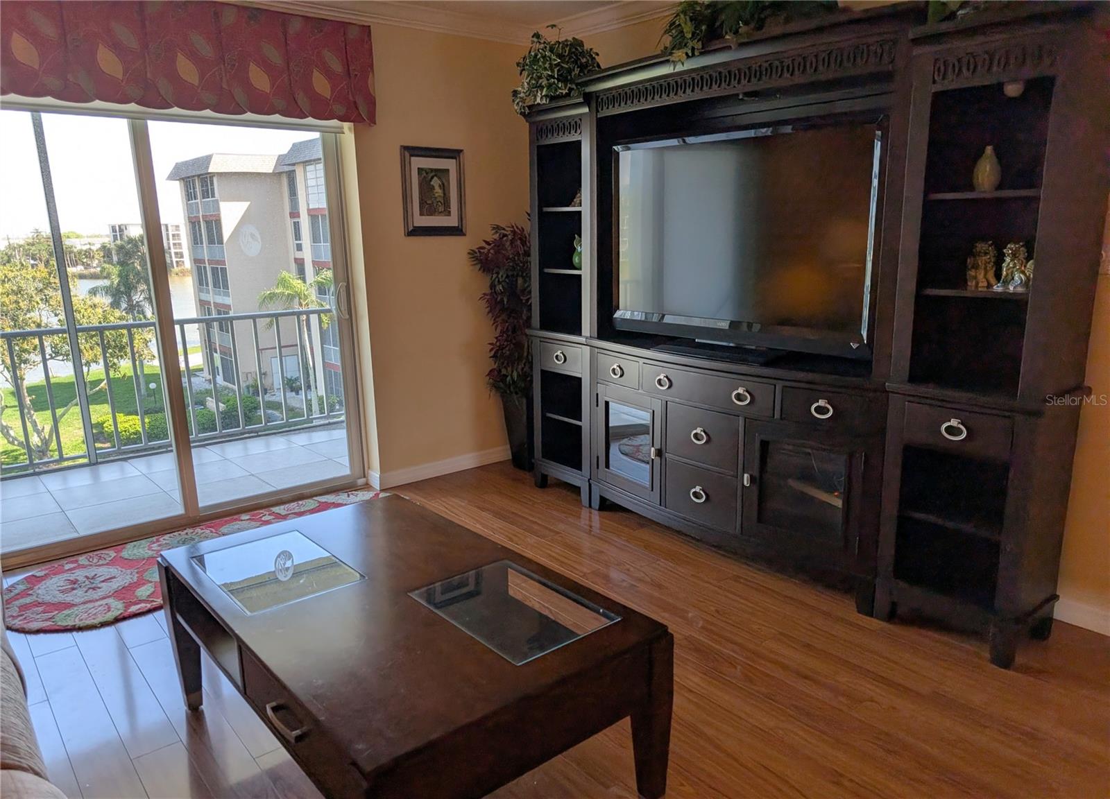 BAYSHORE ON THE LAKE APTS II SEC 1 - Residential