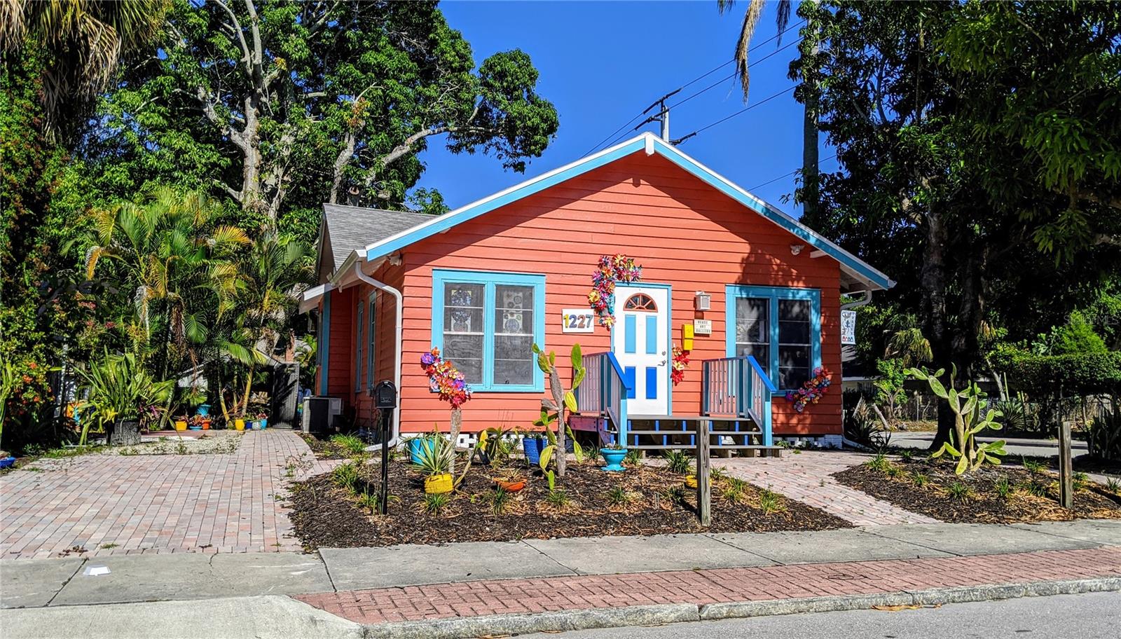 BAYSHORE ON THE LAKE APTS II SEC 1 - Residential