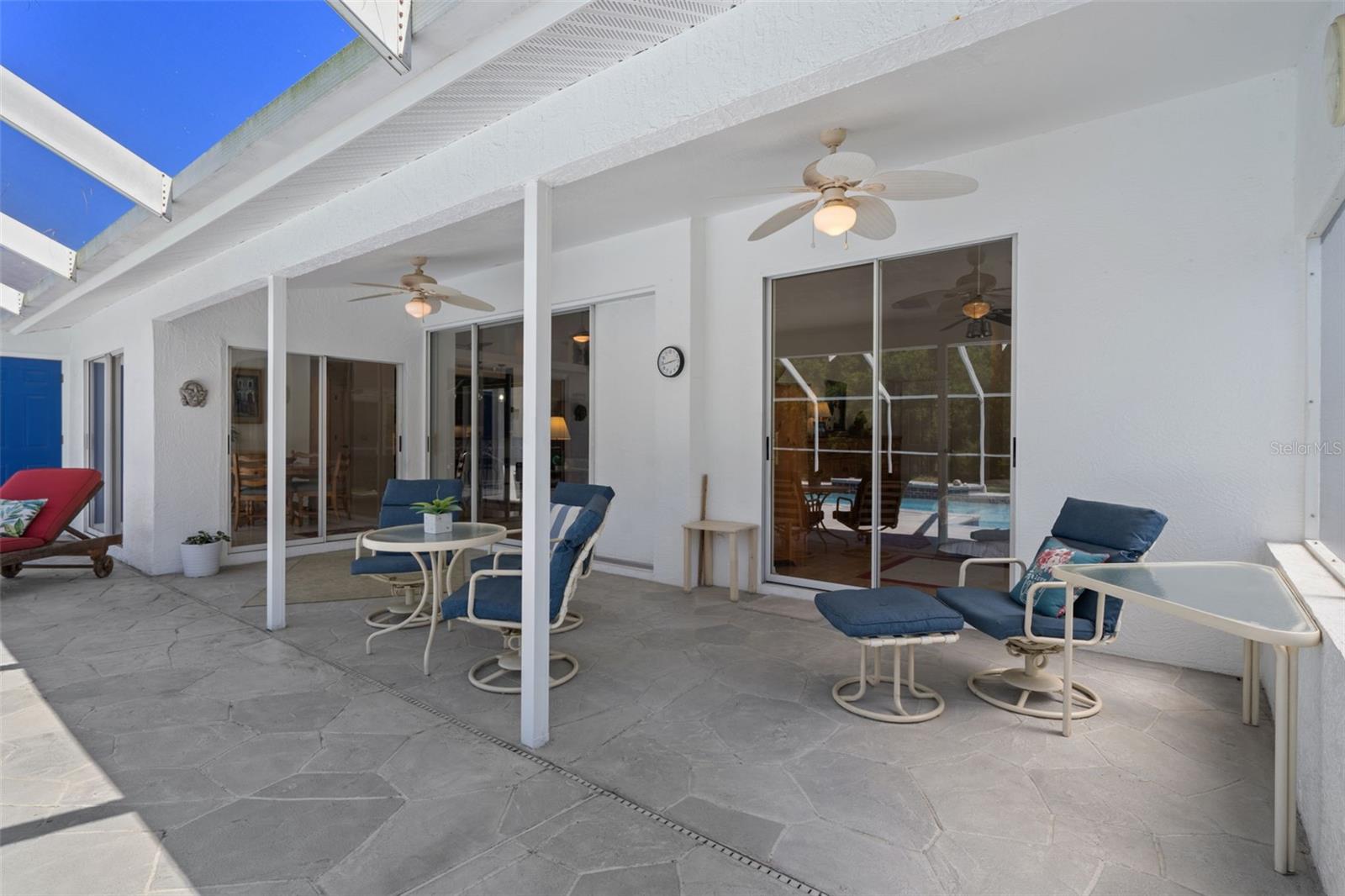 HUNTERS RIDGE - Residential