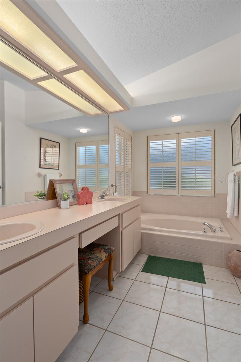 HUNTERS RIDGE - Residential