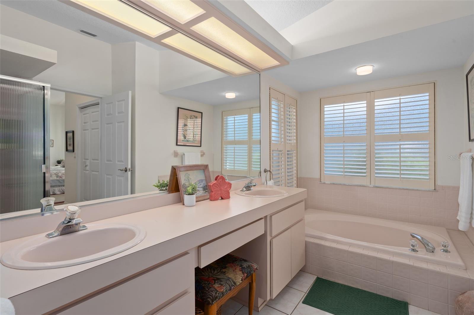 HUNTERS RIDGE - Residential