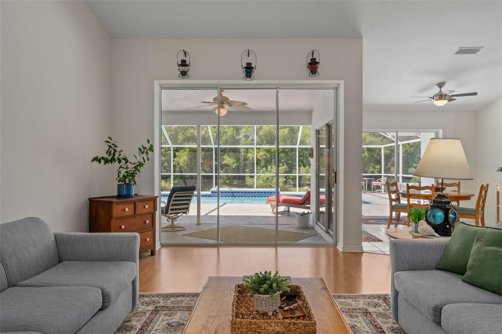 HUNTERS RIDGE - Residential