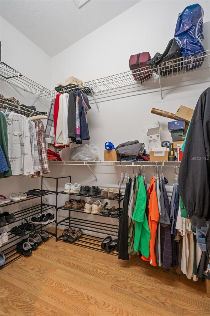 HUNTERS RIDGE - Residential