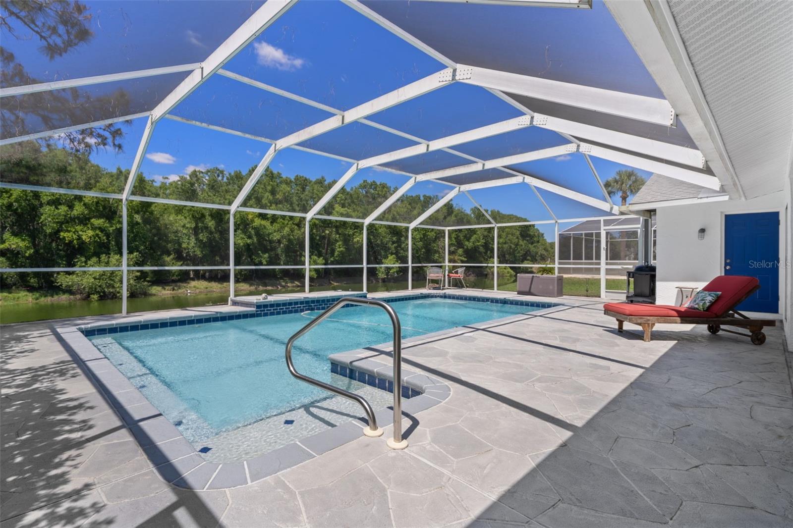 HUNTERS RIDGE - Residential