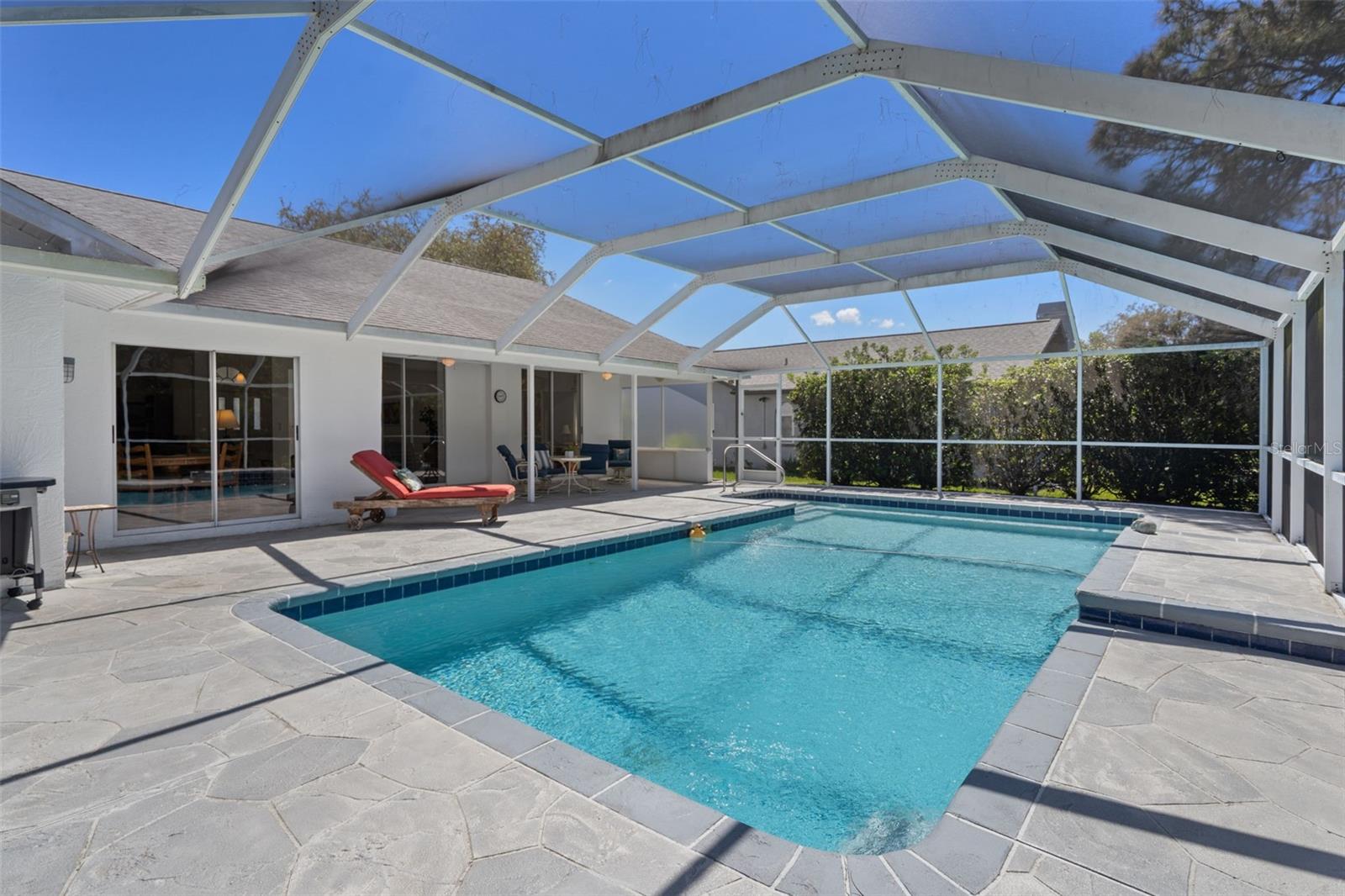 HUNTERS RIDGE - Residential