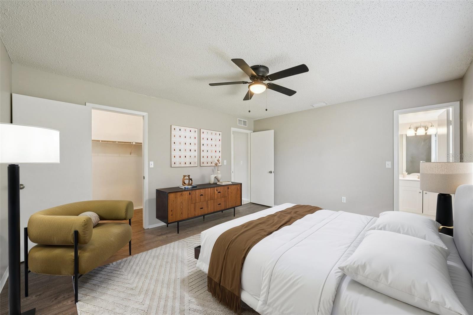 COUNTRY VILLAS - Residential