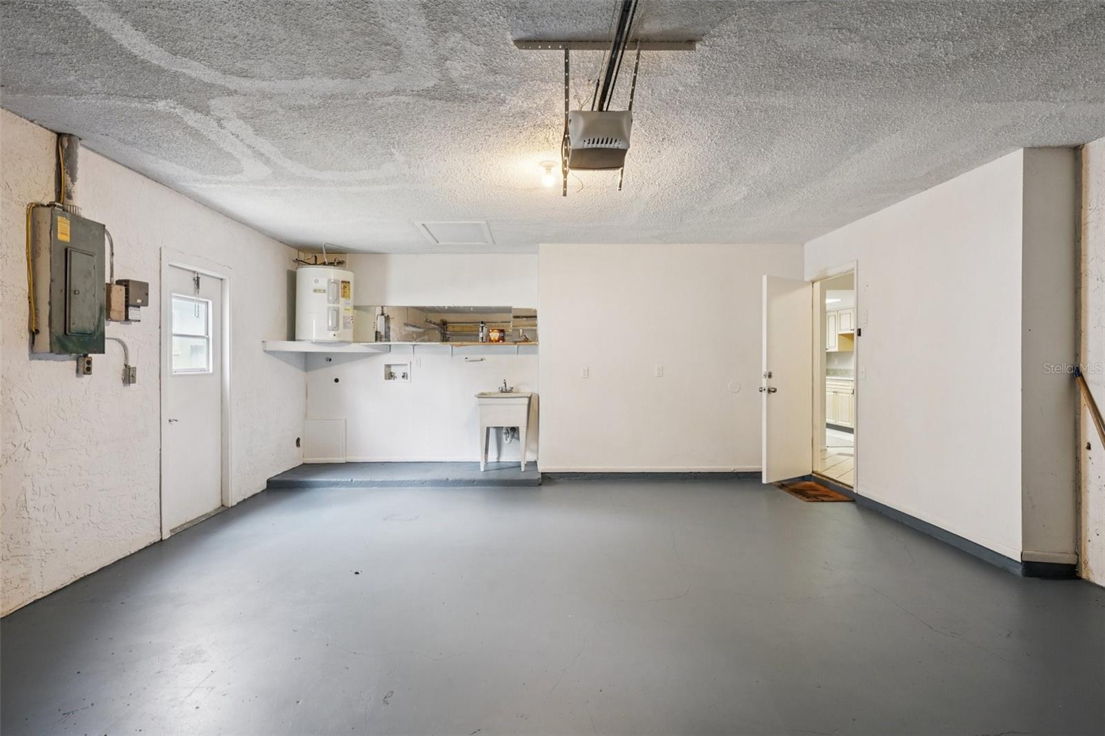 COUNTRY VILLAS - Residential