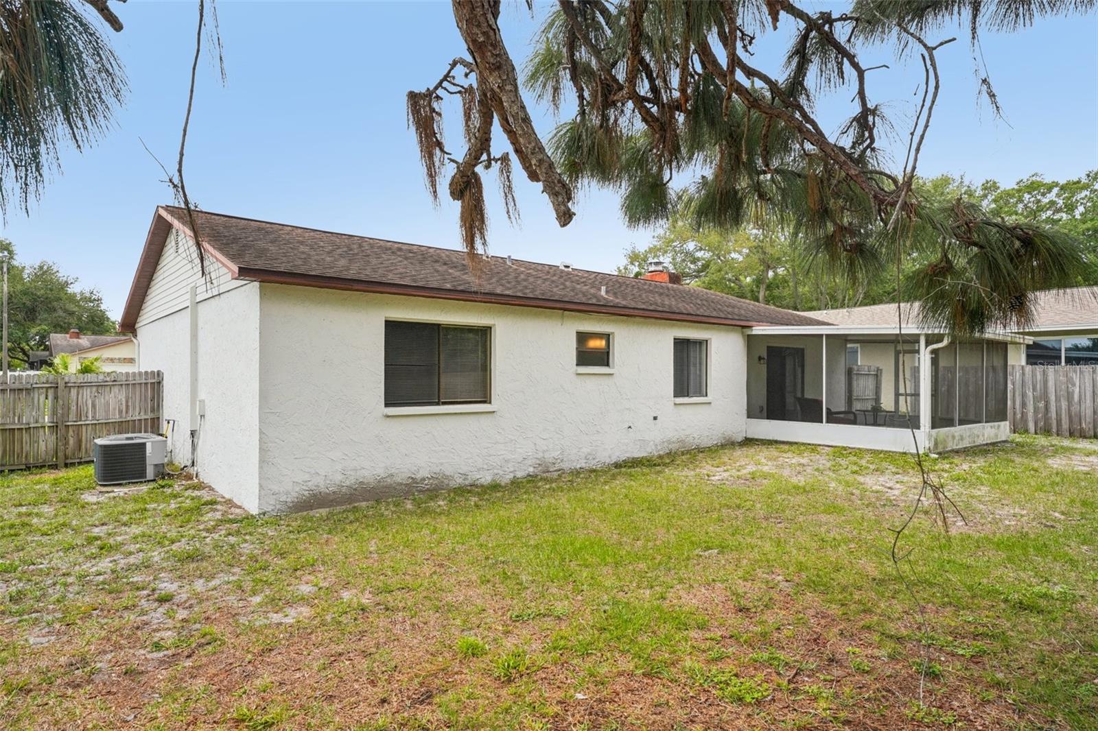 COUNTRY VILLAS - Residential