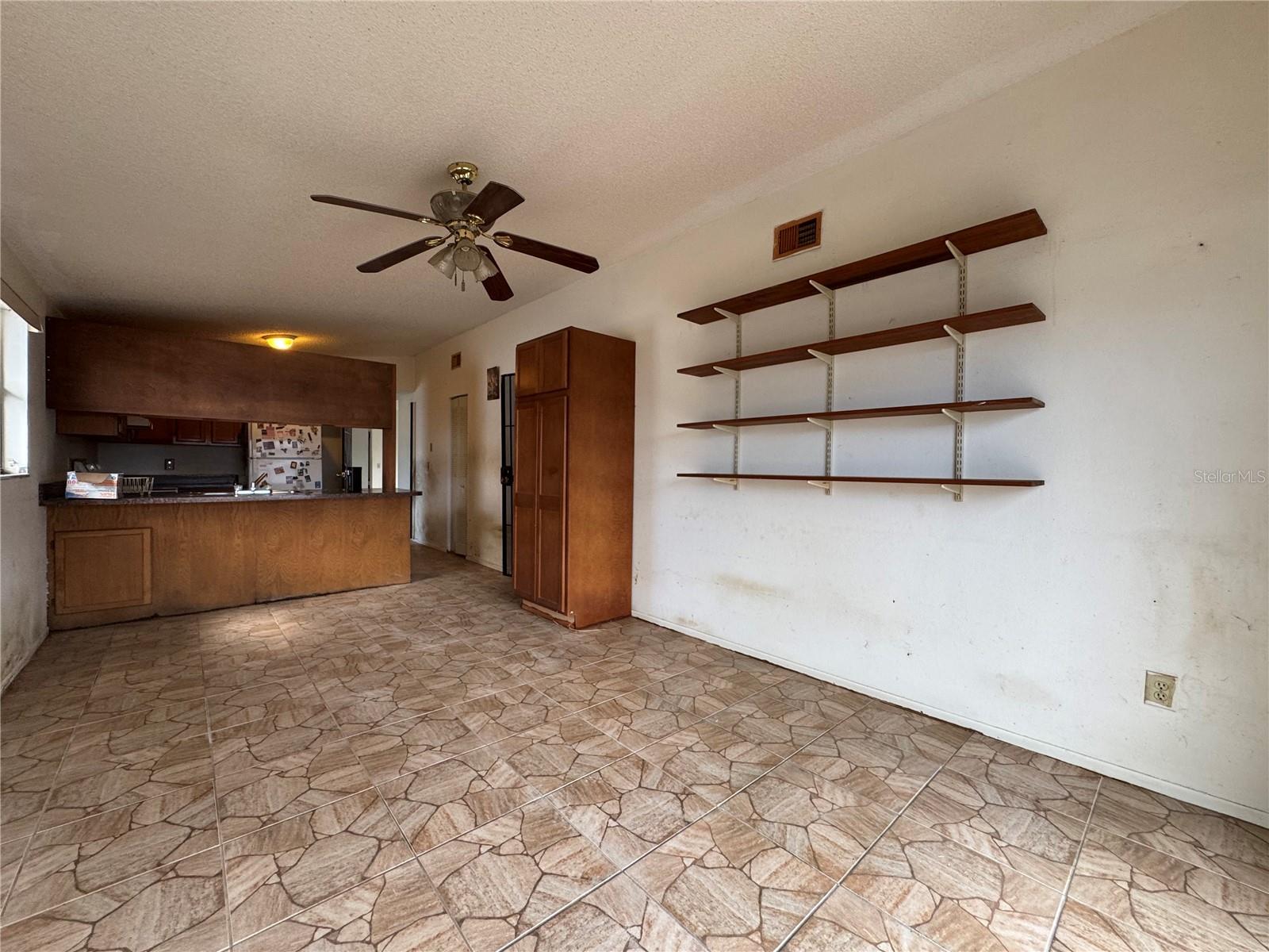 9501 CAMDEN HILL COURT