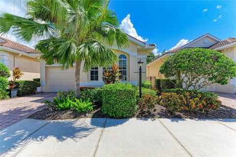 Photo of 7751 33rd Street E, Sarasota, FL 34243 (MLS # A4705220)