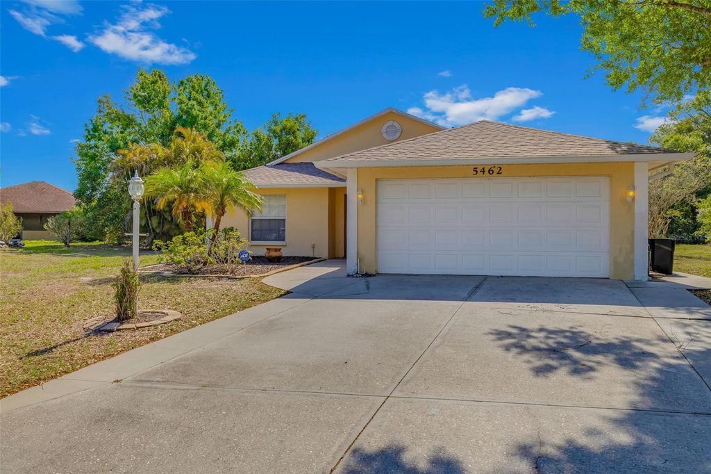 Photo of 5462 Cynthia Lane, Sarasota, FL 34235 (MLS # A4688208)