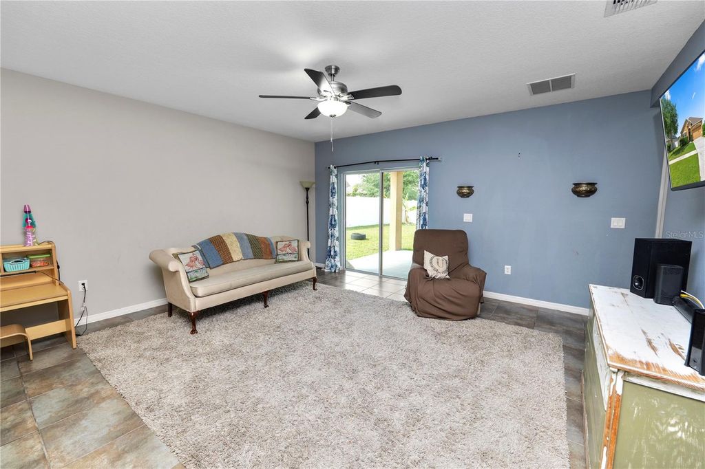 Photo of 3320 Lynrock Avenue, Dundee, FL 33838 (MLS # L4956855)