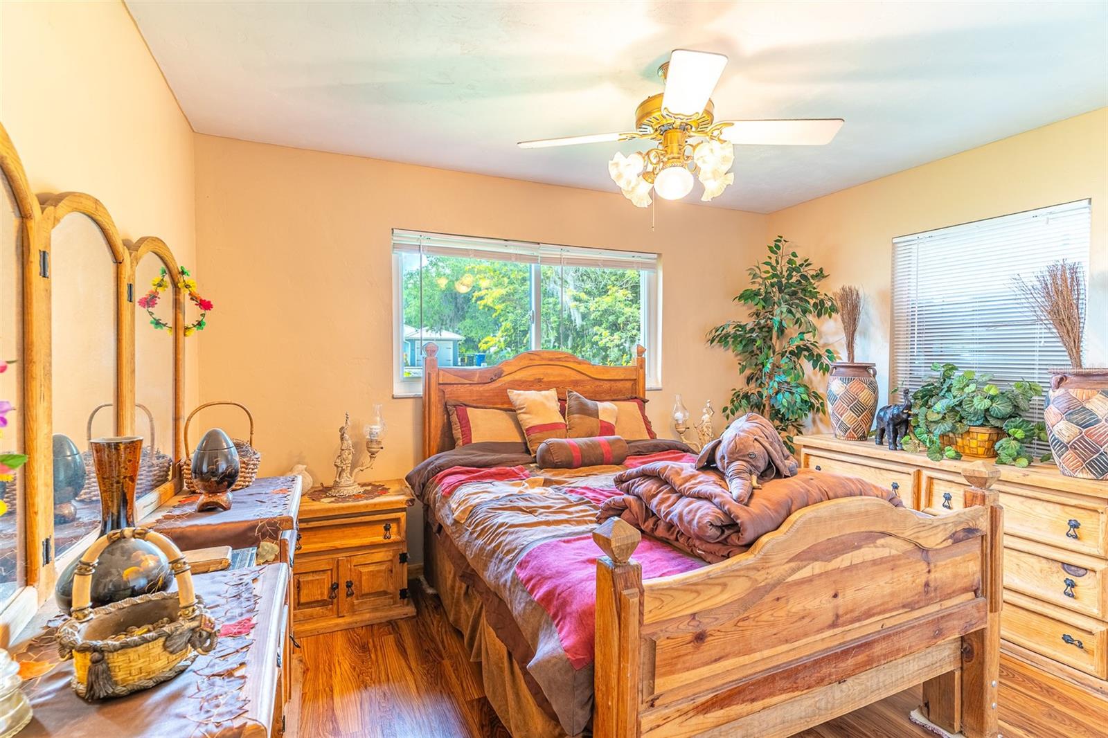 TWIN LAKES ESTATES - Residential