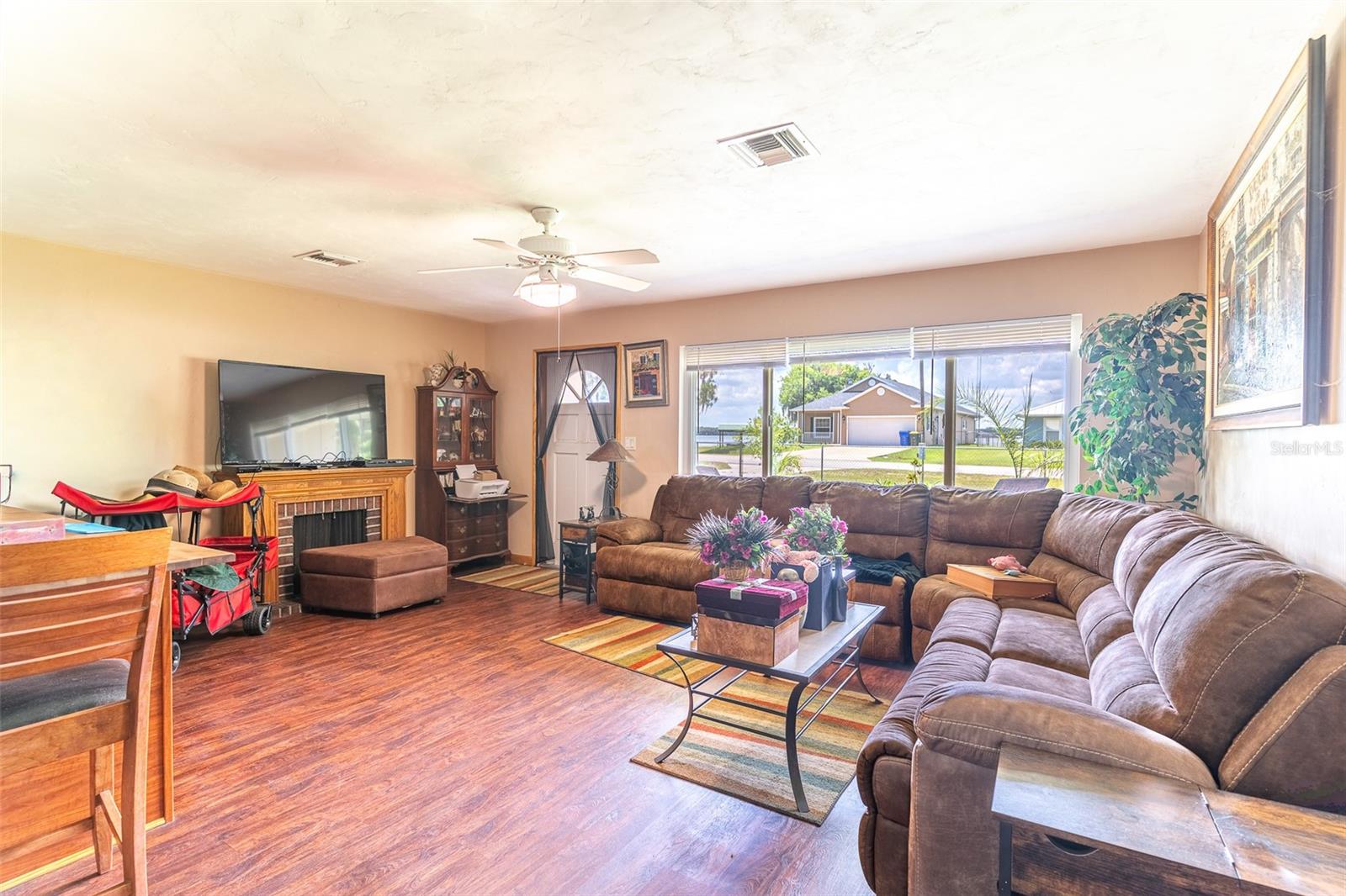 TWIN LAKES ESTATES - Residential