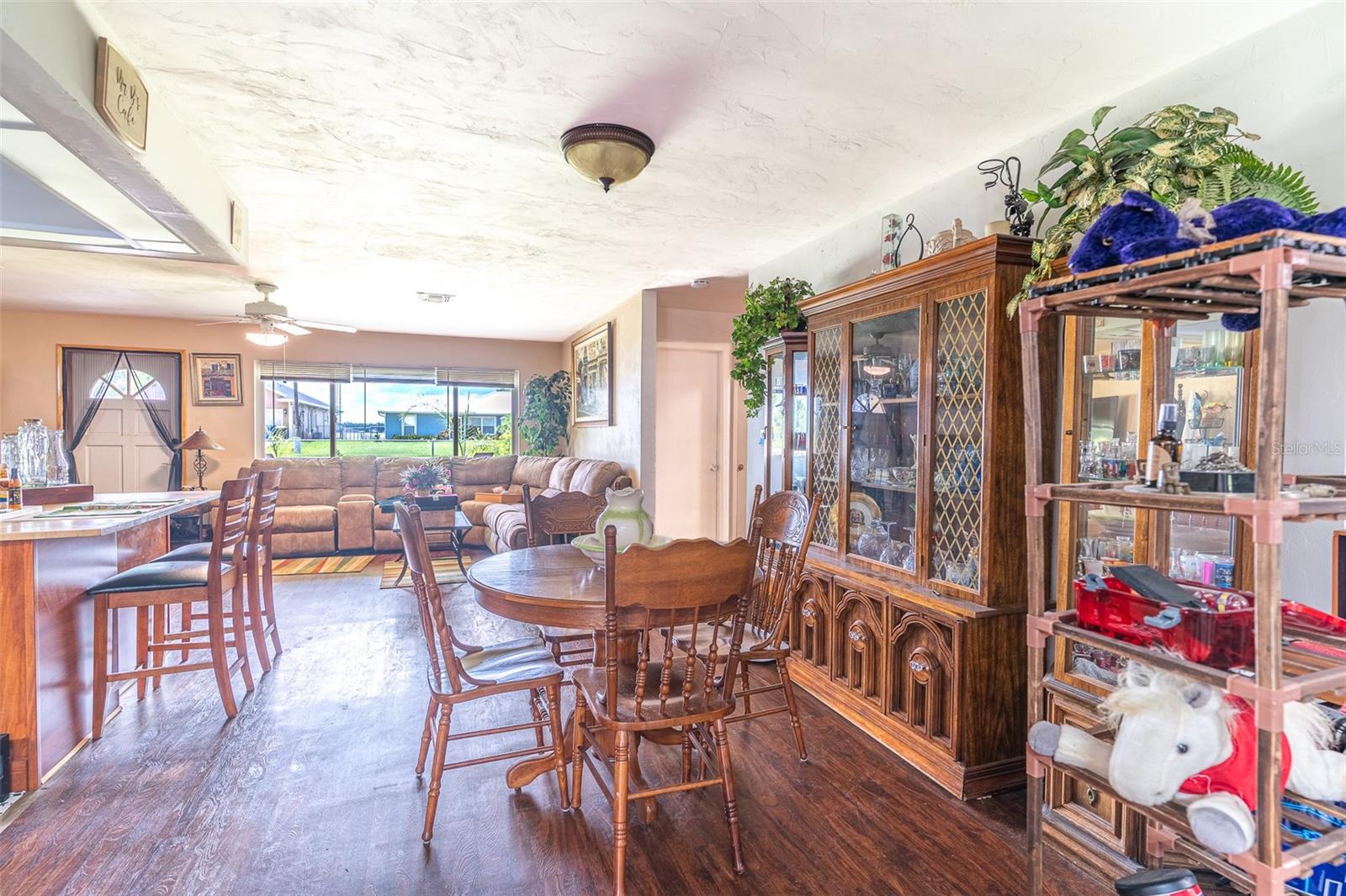 TWIN LAKES ESTATES - Residential