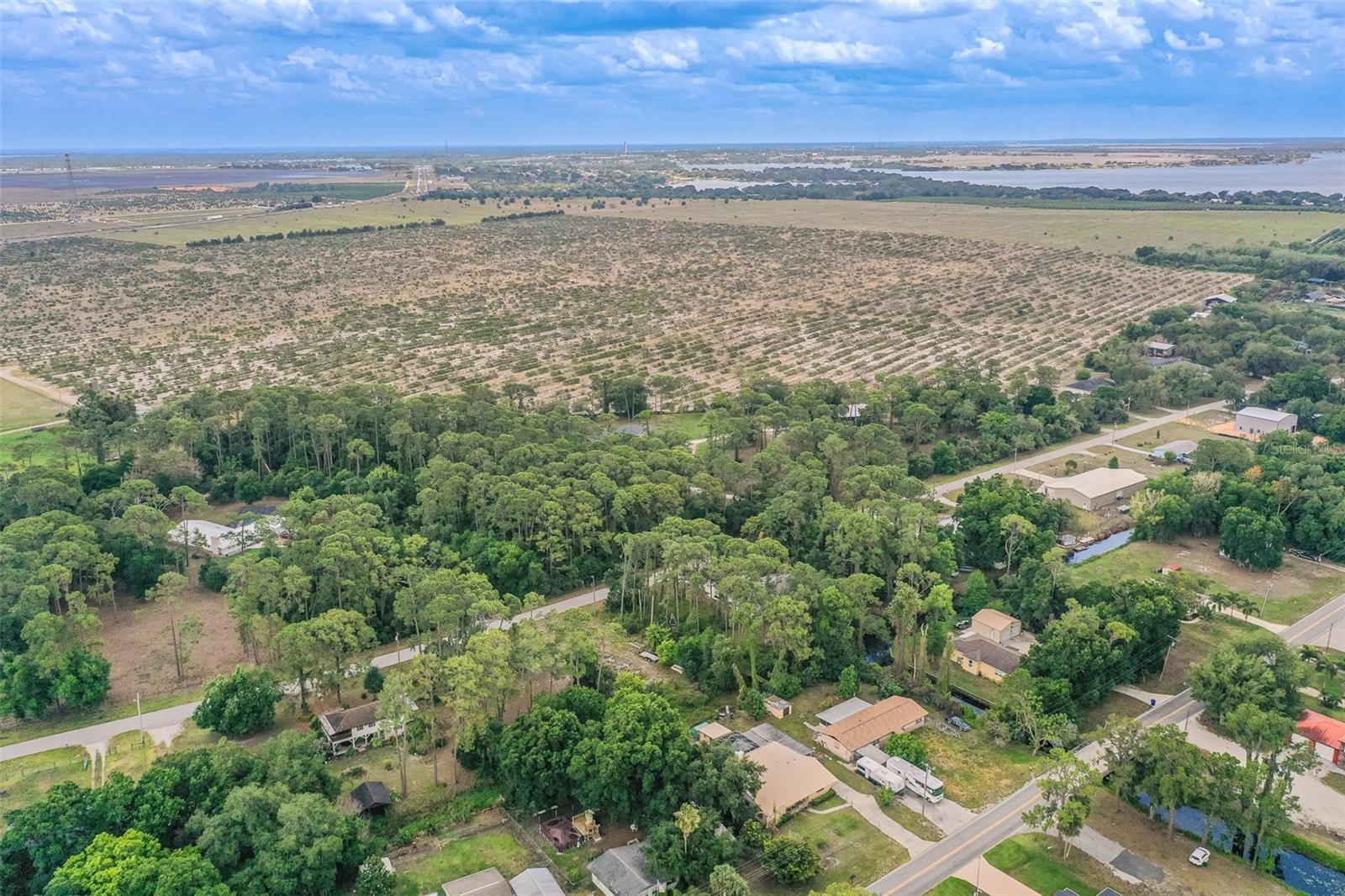 TWIN LAKES ESTATES - Residential
