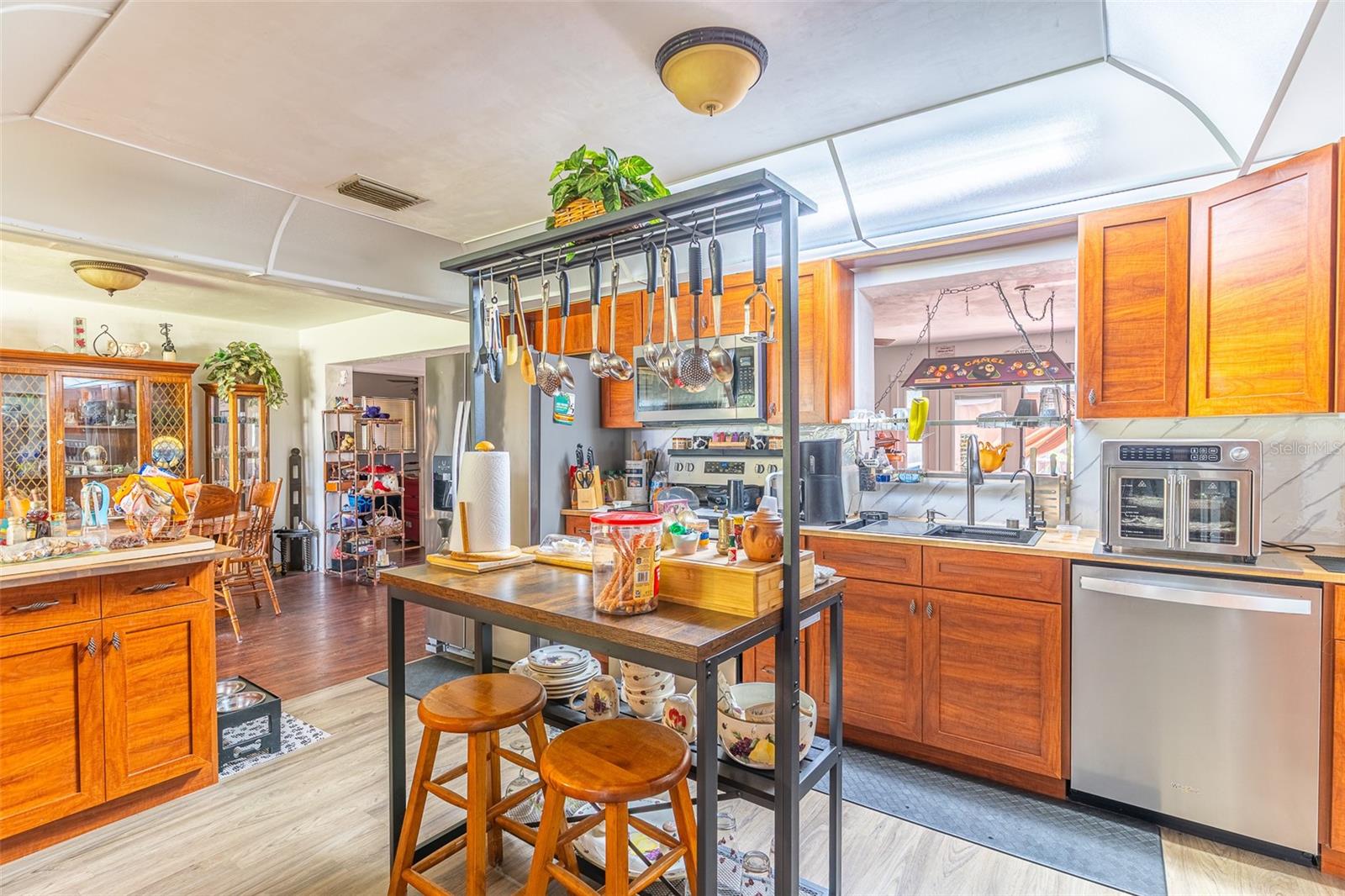 TWIN LAKES ESTATES - Residential
