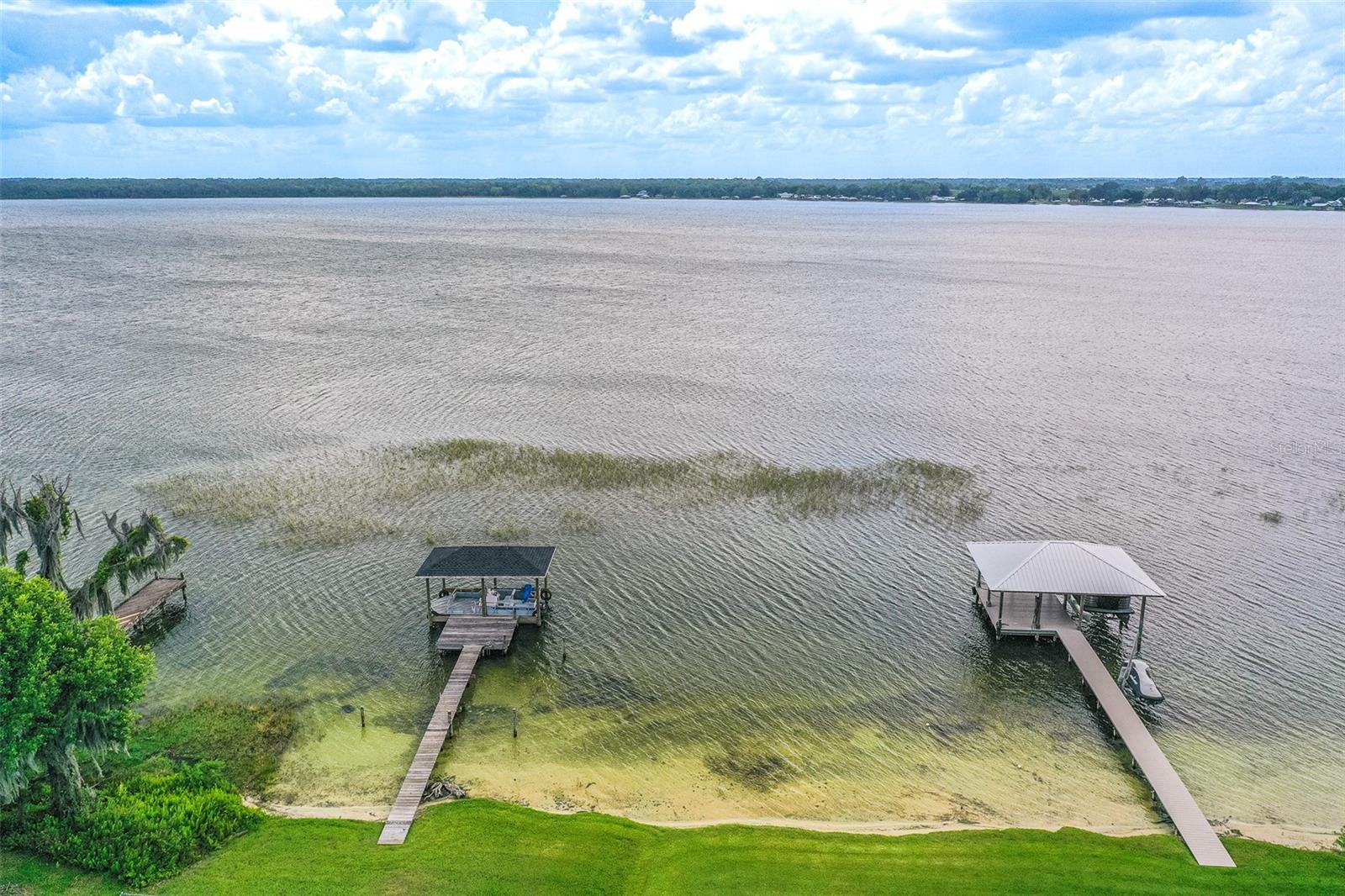 TWIN LAKES ESTATES - Residential