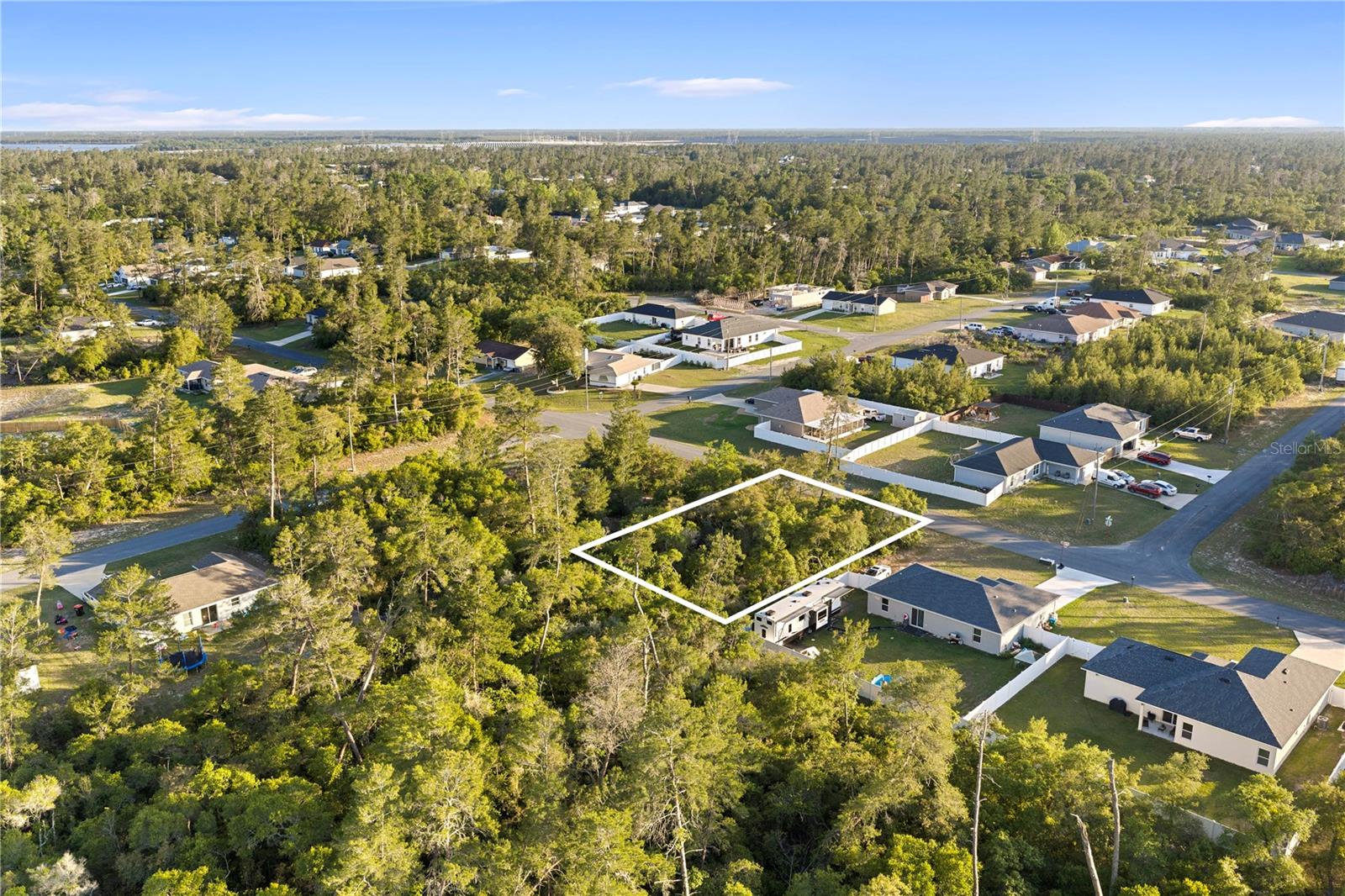 MARION OAKS UN 04 - Land