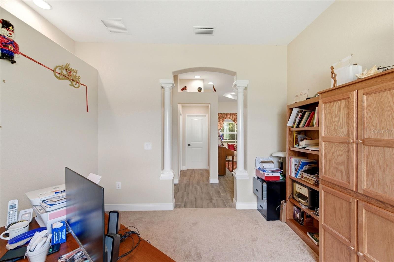 LAKE IN THE WOODS PH VI - Residential