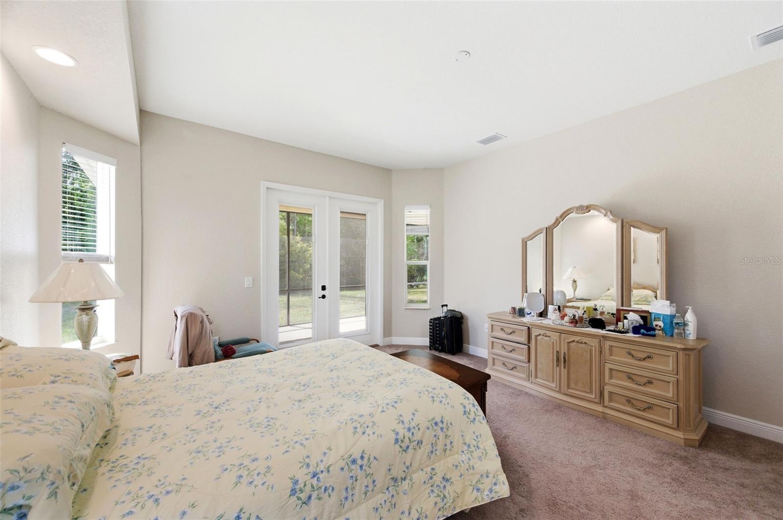 LAKE IN THE WOODS PH VI - Residential