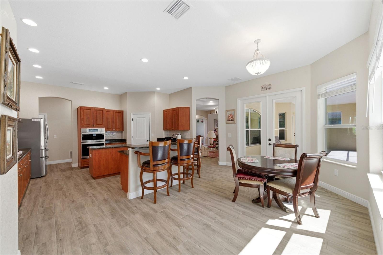 LAKE IN THE WOODS PH VI - Residential