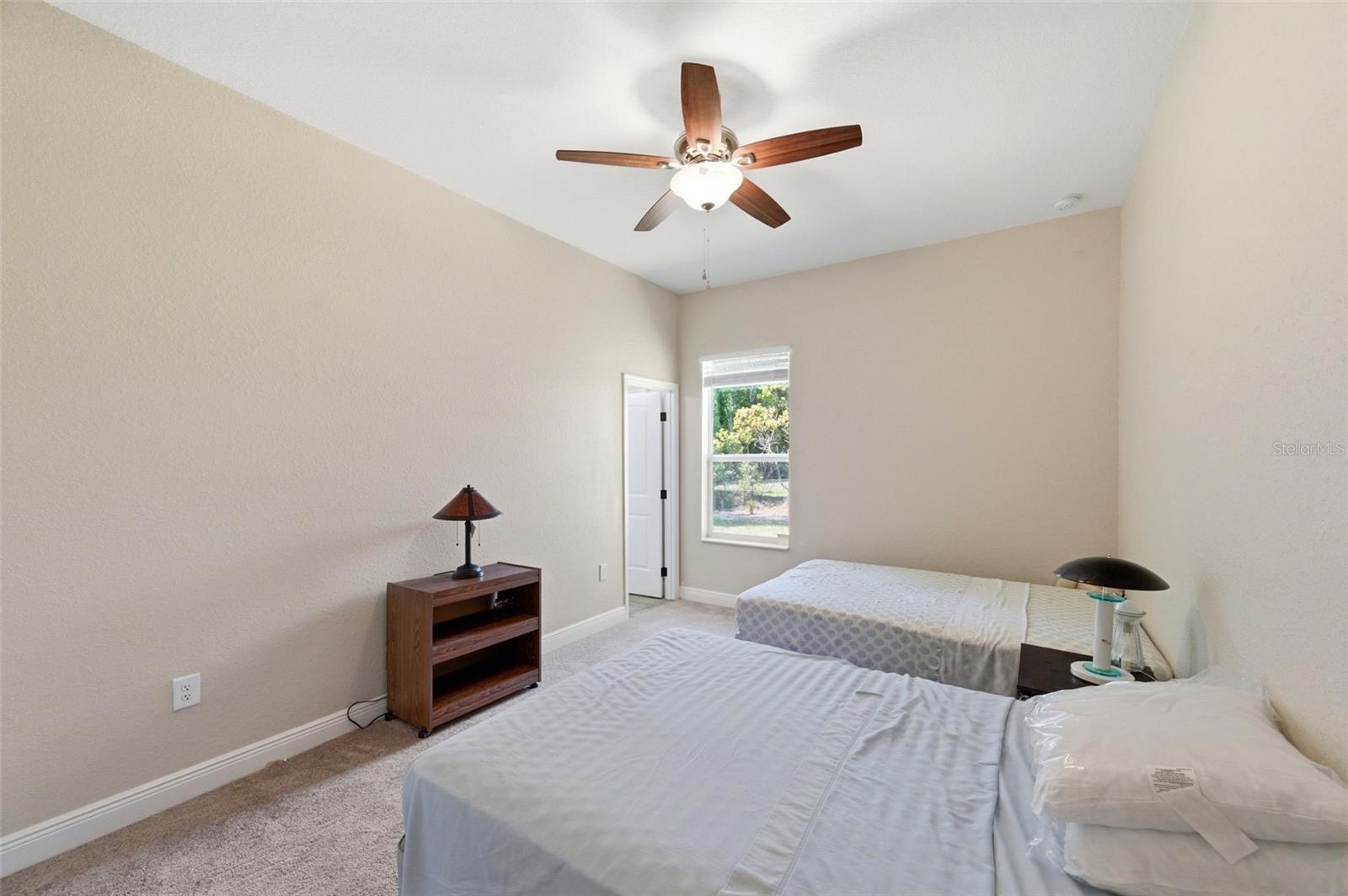 LAKE IN THE WOODS PH VI - Residential