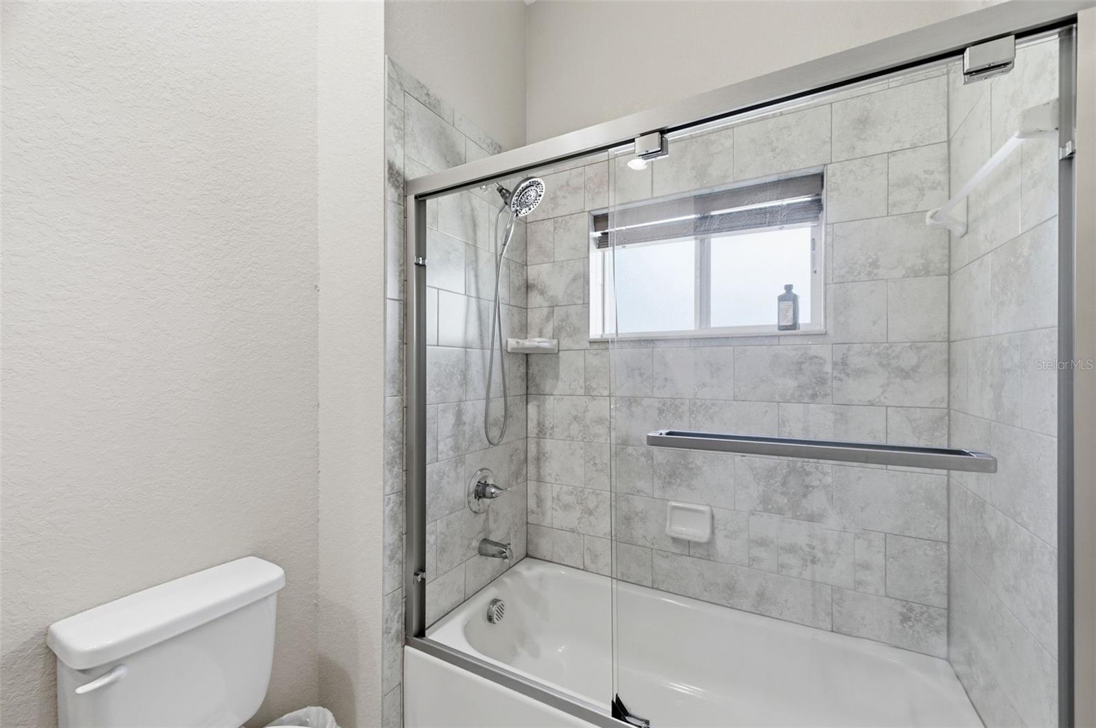 LAKE IN THE WOODS PH VI - Residential