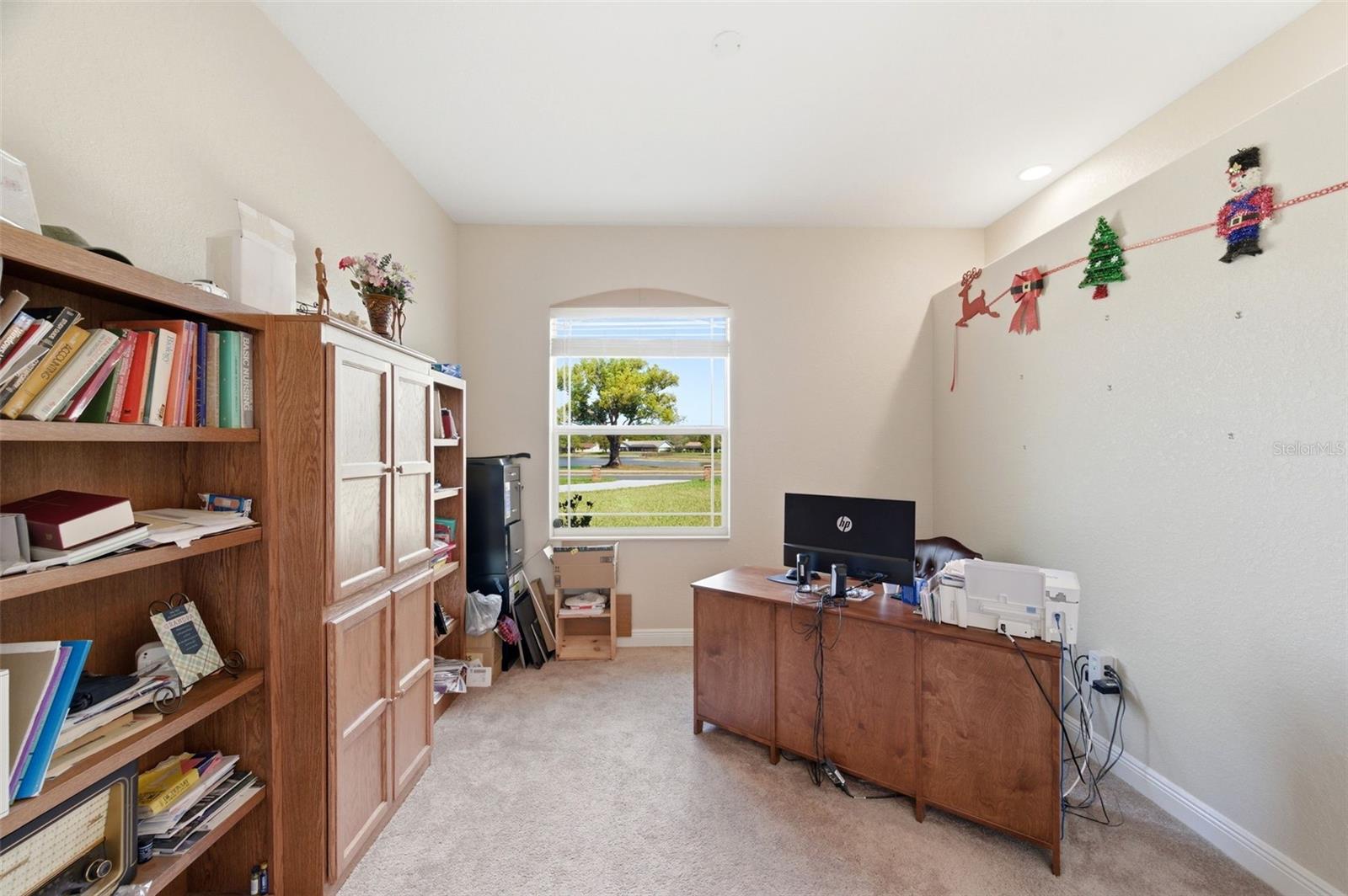 LAKE IN THE WOODS PH VI - Residential