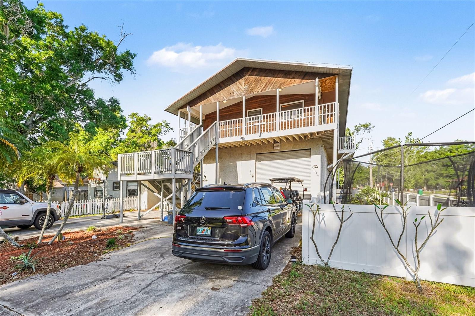 FOUR PINES - Residential