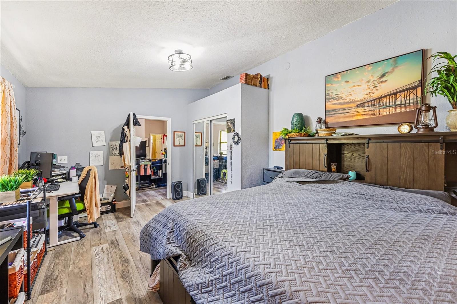 FOUR PINES - Residential