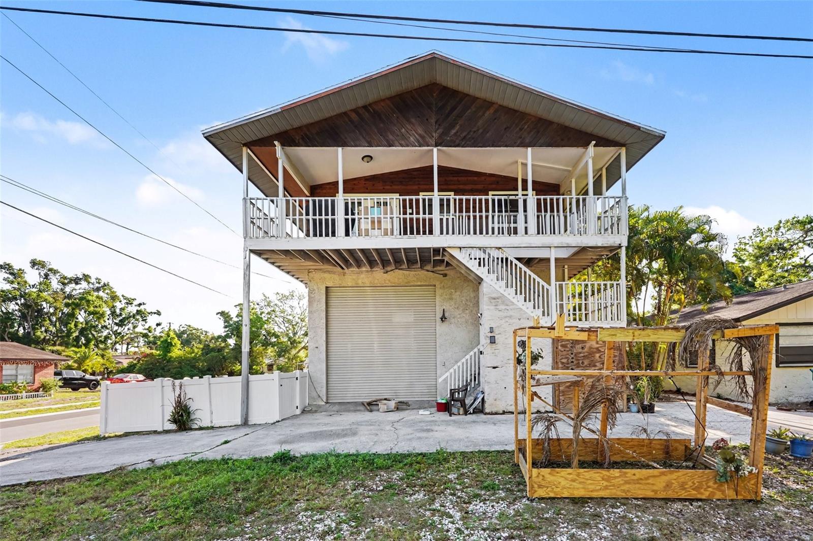 FOUR PINES - Residential