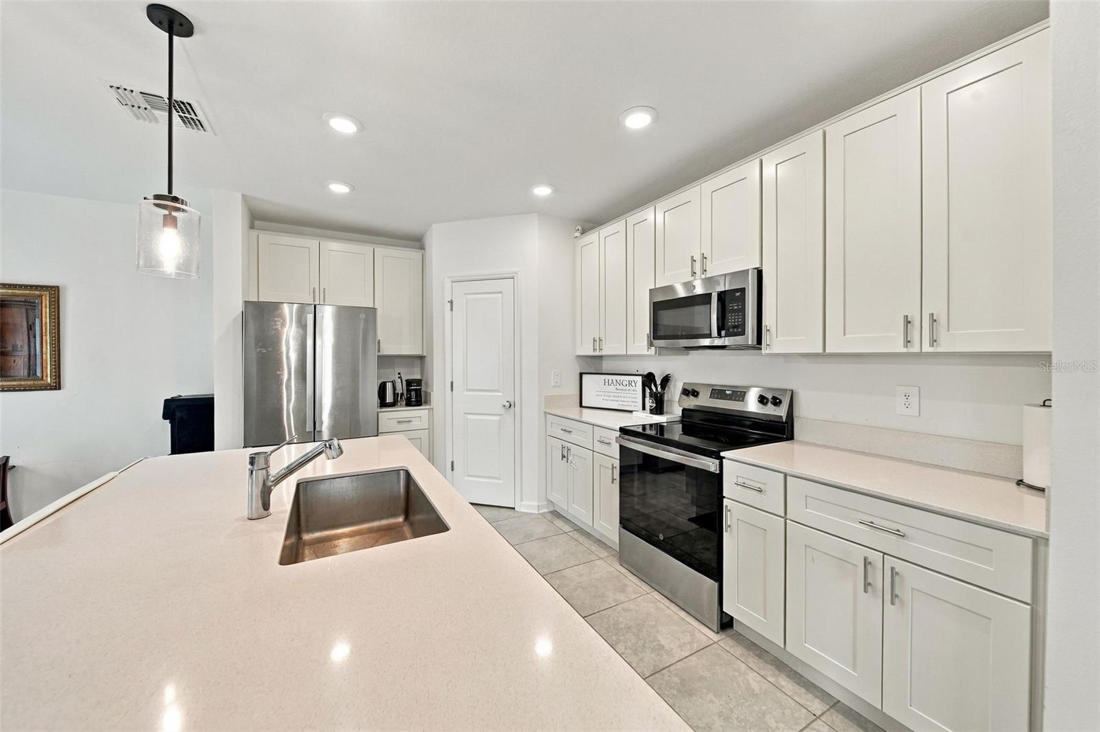 506 BELL PRAIRIE CIRCLE