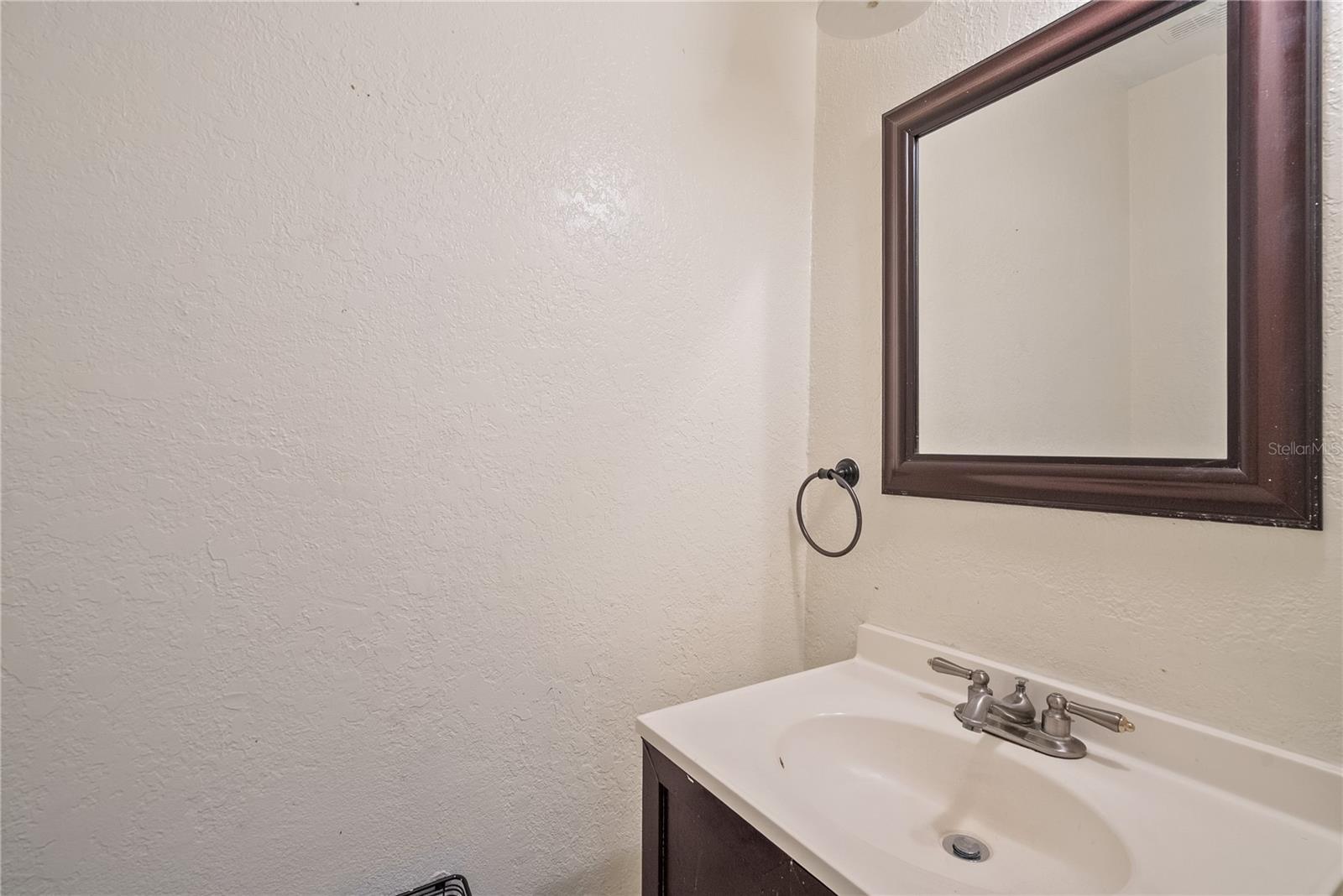 SEMORAN PINES REGIMES 01 & 04-08 - Residential