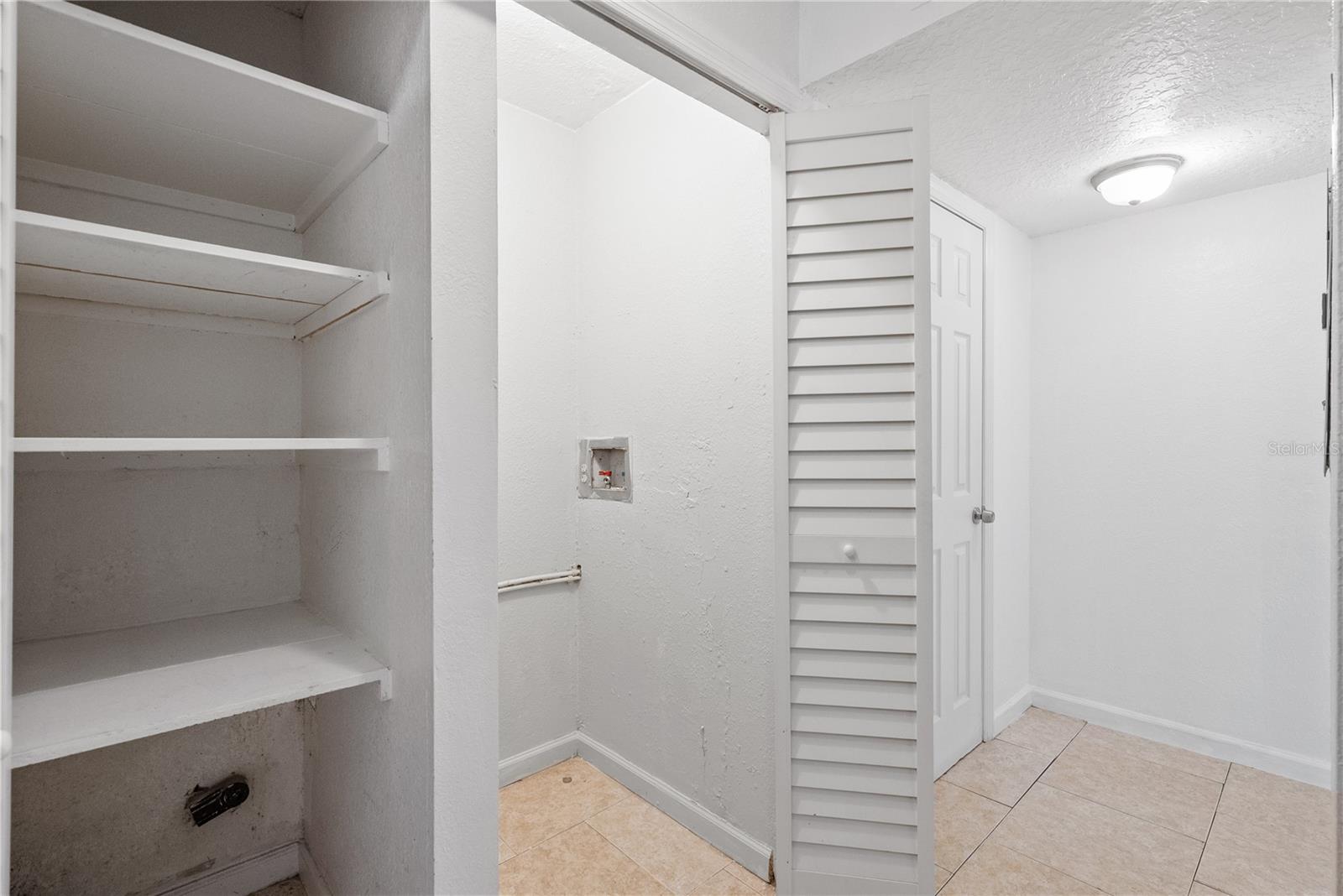 SEMORAN PINES REGIMES 01 & 04-08 - Residential