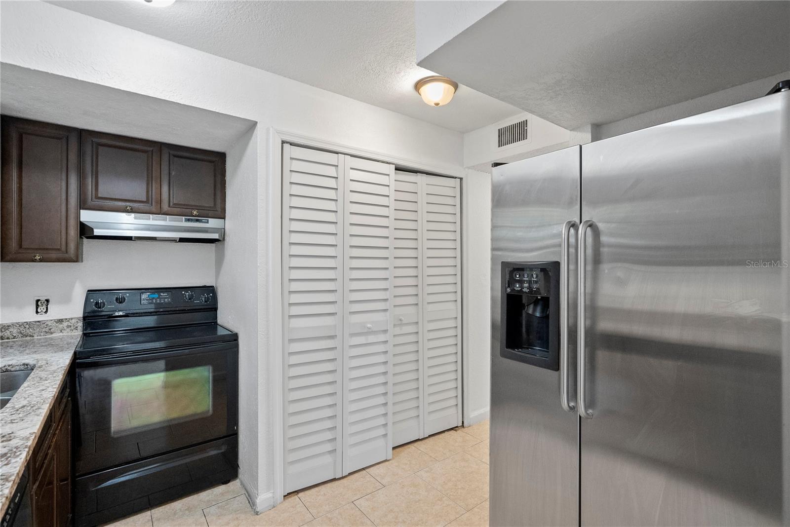 SEMORAN PINES REGIMES 01 & 04-08 - Residential